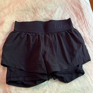 Lululemon Navy shorts with spandex lining